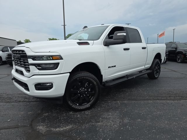 Used 2025 RAM 2500 Big Horn AWD/4WD image 2