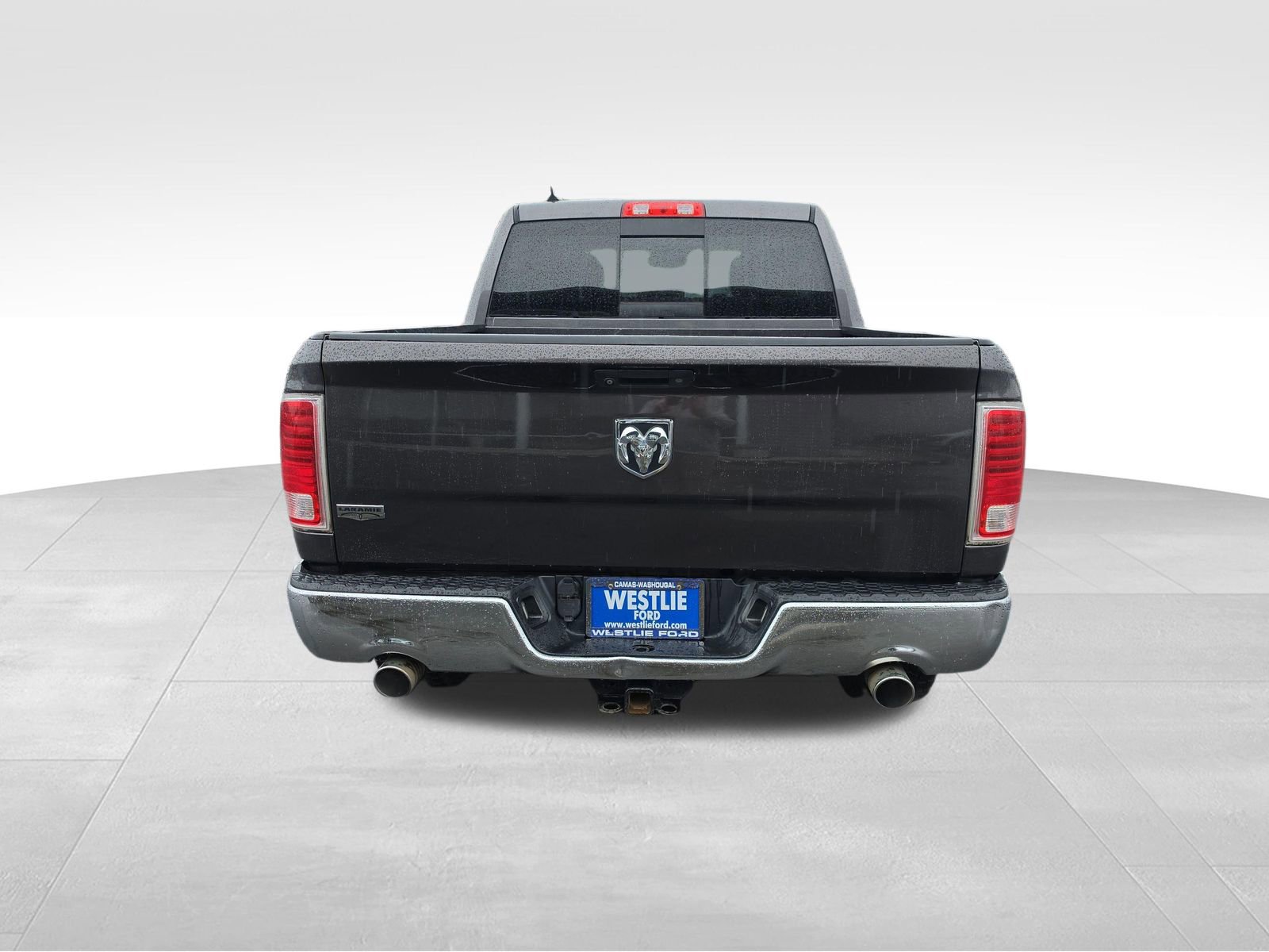 Used 2015 RAM 1500 Laramie w/ Convenience Group AWD/4WD image 5