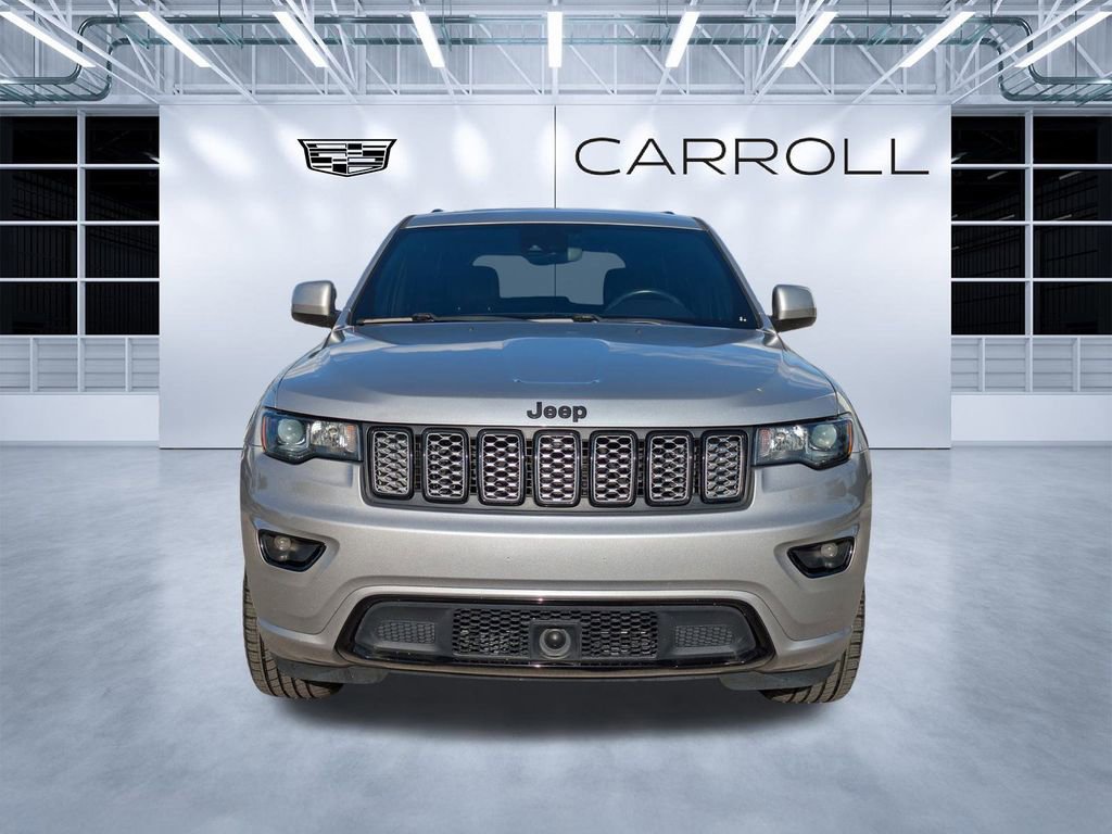 Used 2021 Jeep Grand Cherokee Laredo X image 9