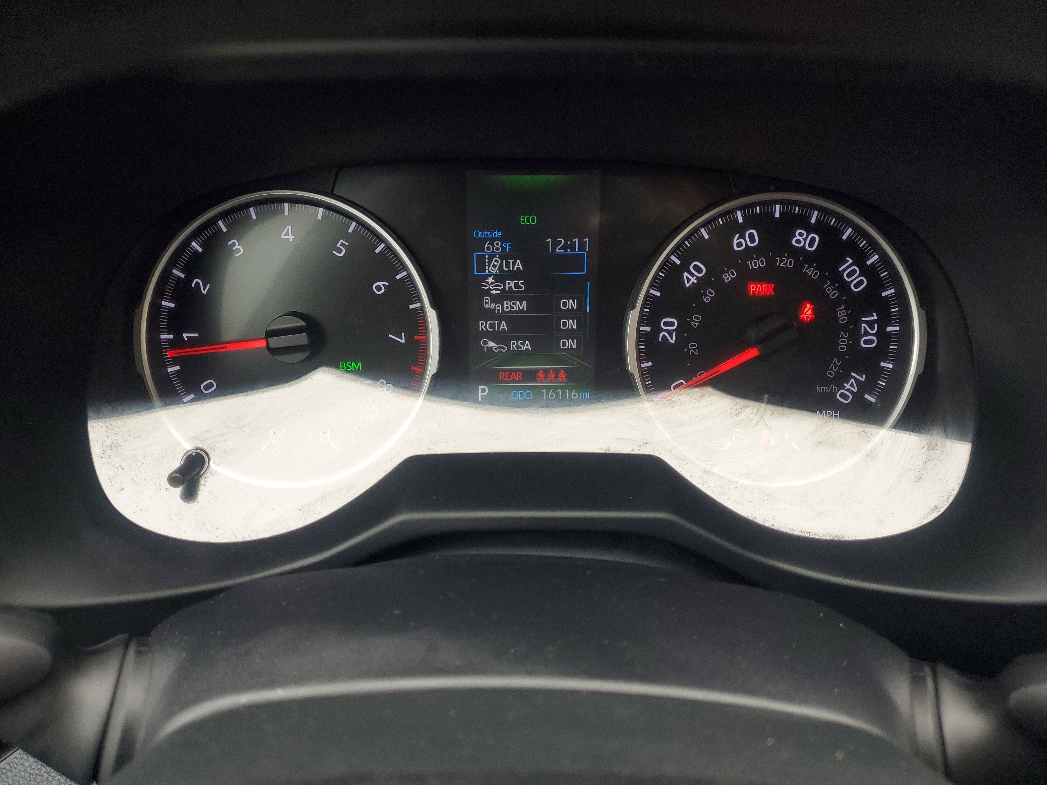 Certified 2022 Toyota RAV4 XLE w/ Convenience Package image 25