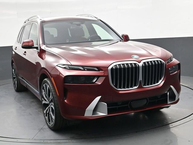 Used 2024 BMW X7 xDrive40i AWD/4WD image 11