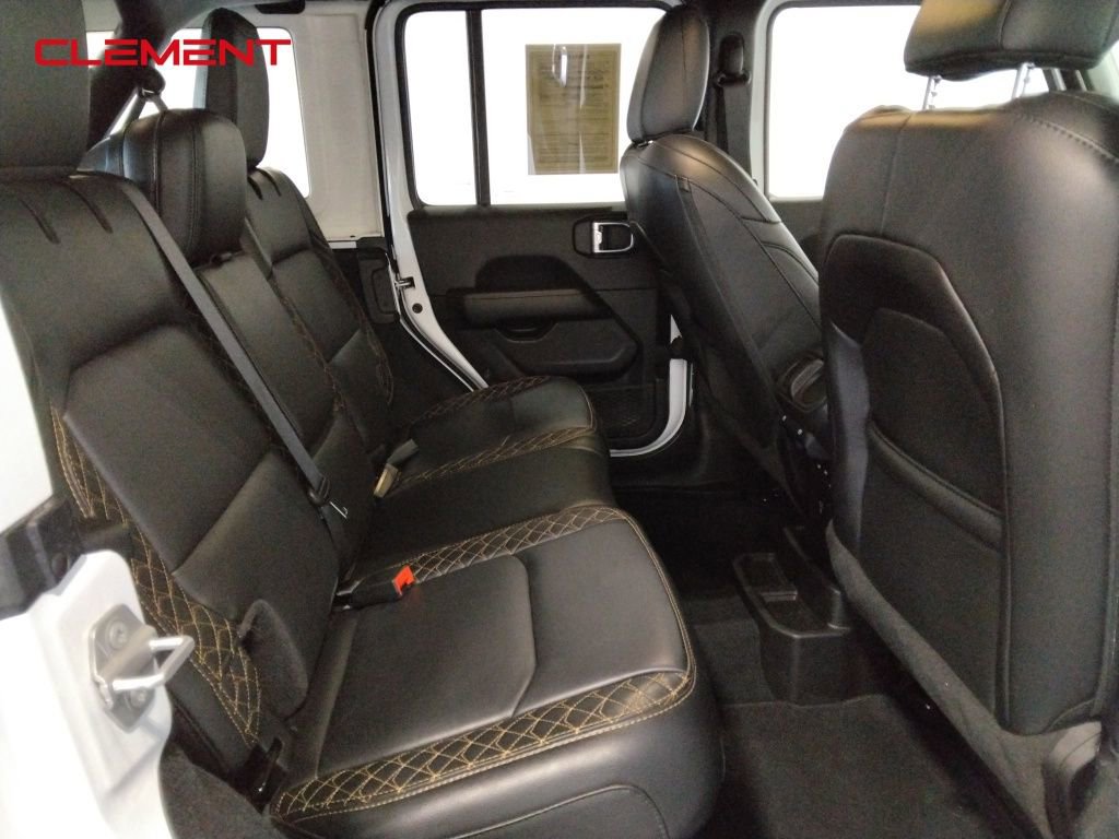 Used 2022 Jeep Wrangler Unlimited Sahara image 38