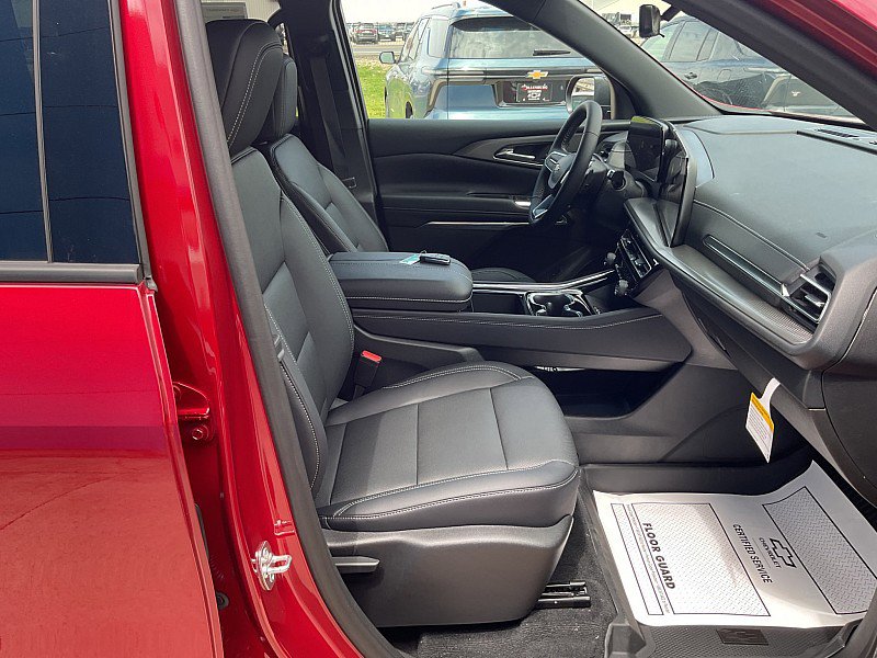 New 2026 Chevrolet Traverse LT w/ Driver Confidence Package AWD/4WD image 12