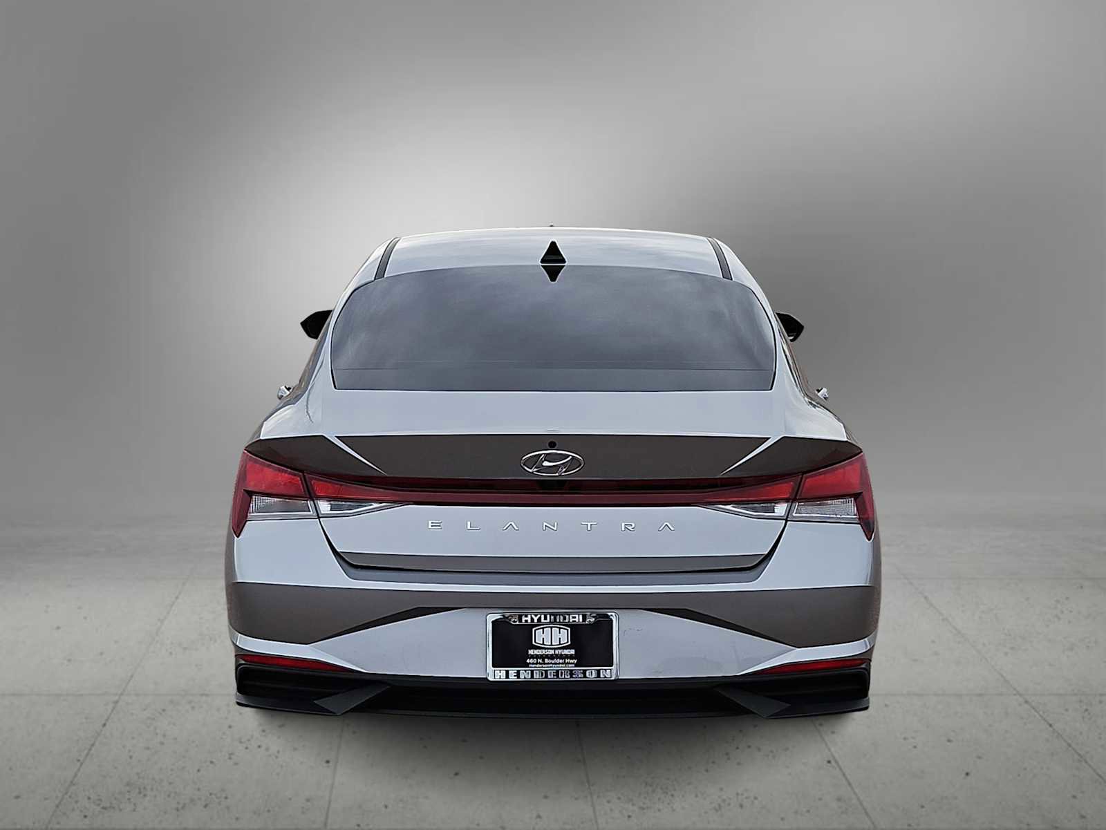 Certified 2023 Hyundai Elantra SEL w/ Preferred Accessory Package image 7