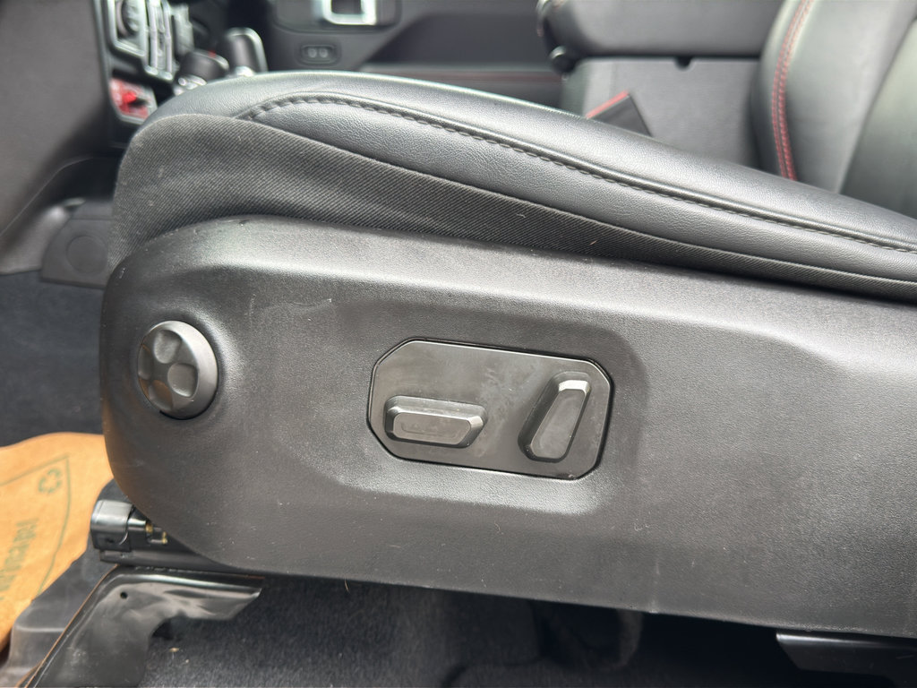 Used 2024 Jeep Wrangler Unlimited Rubicon AWD/4WD image 16