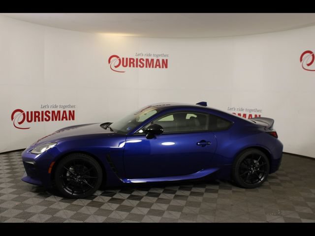 Used 2024 Toyota GR86 Premium RWD image 4