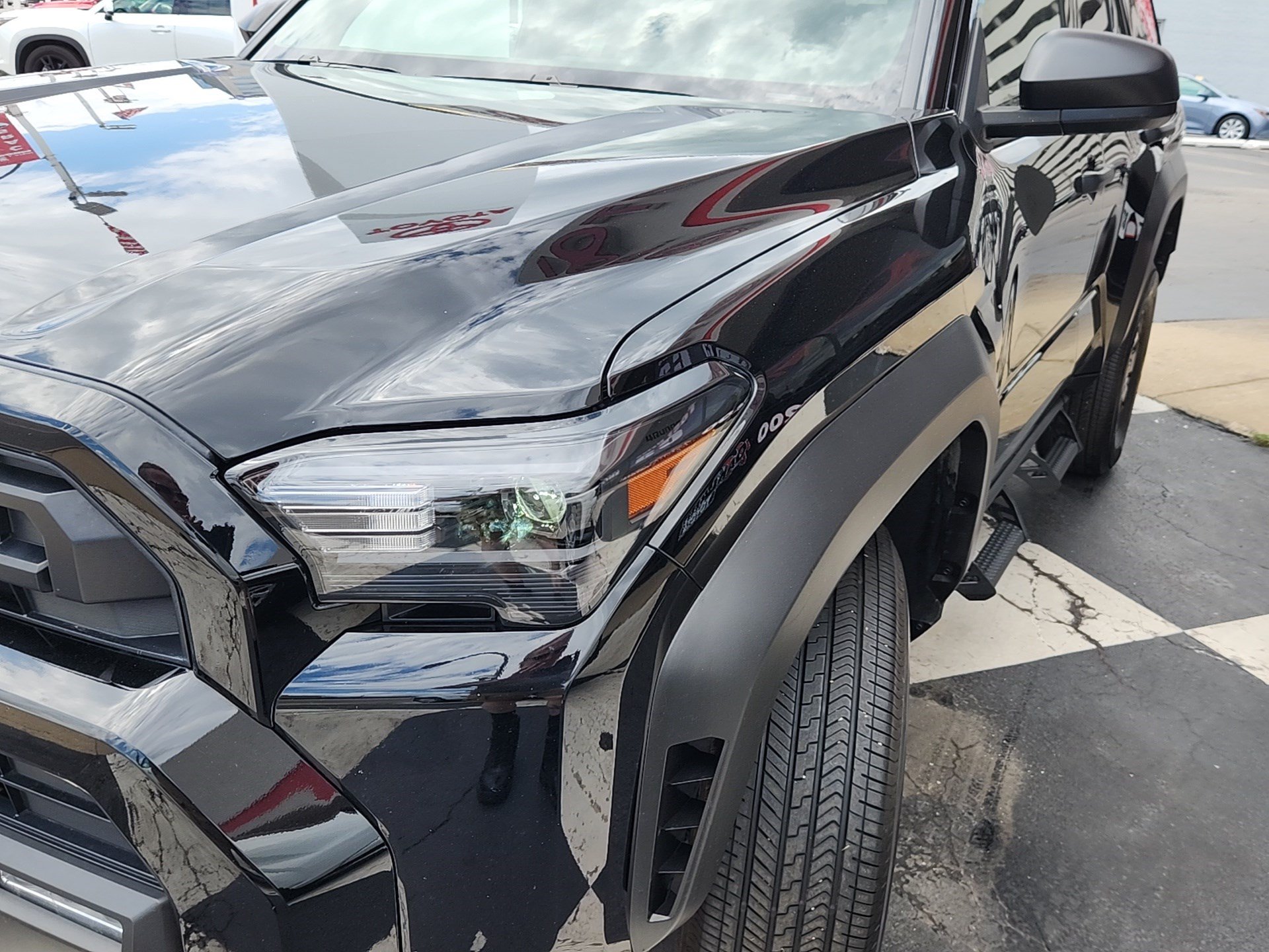 Certified 2025 Toyota 4Runner SR5 AWD/4WD image 9