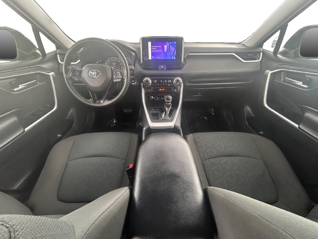 Used 2024 Toyota RAV4 XLE FWD image 15