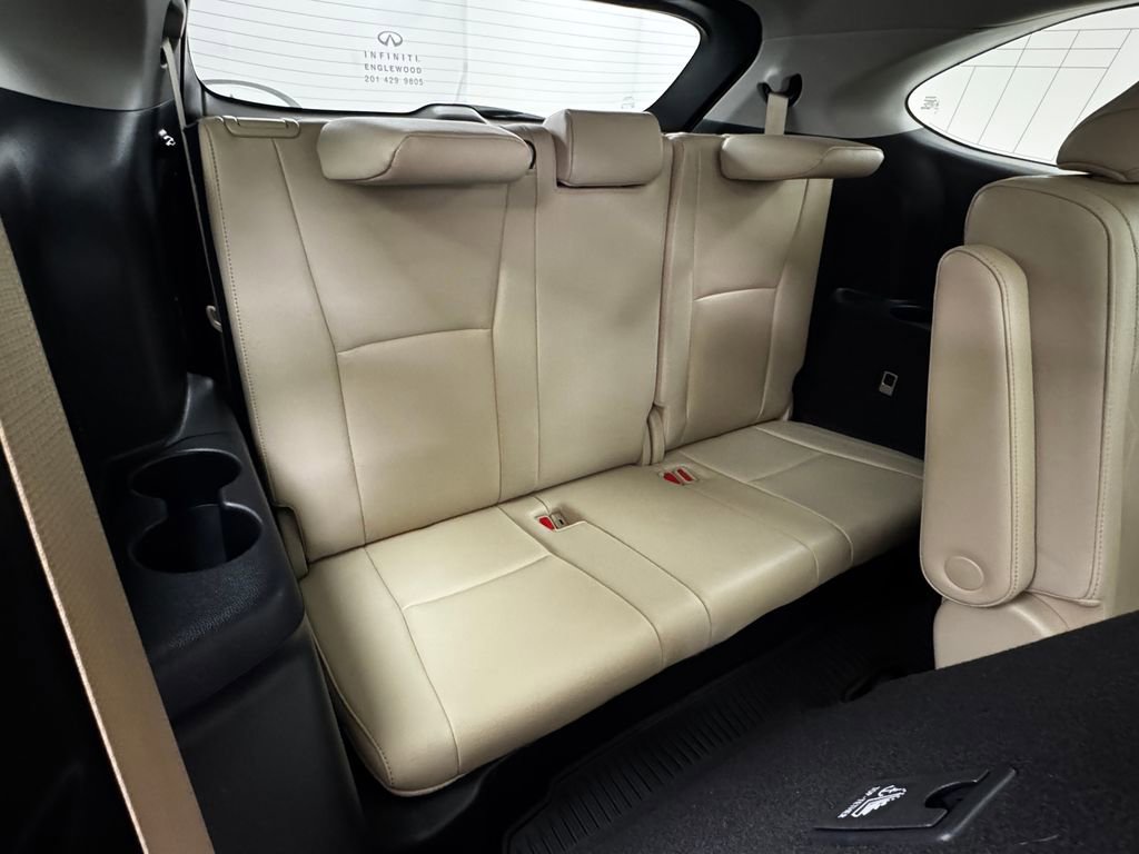 Used 2020 Toyota Highlander Platinum image 18