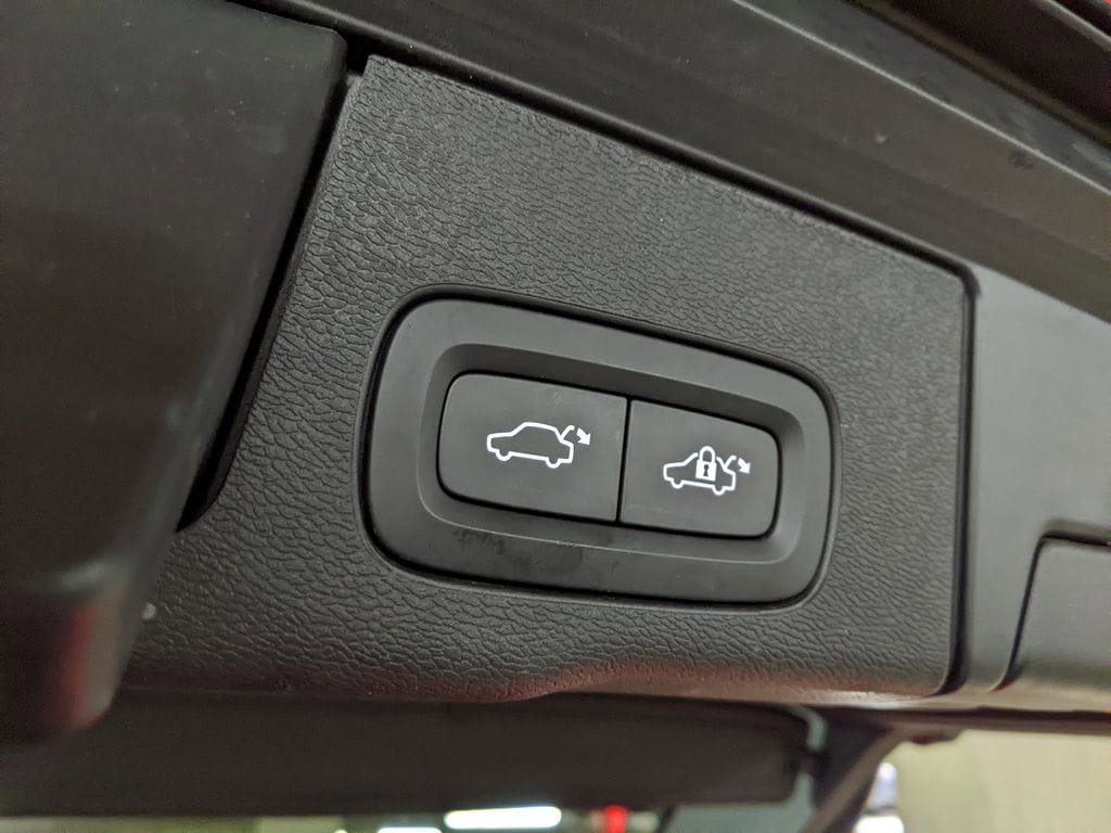 Certified 2023 Volvo XC60 B5 Plus w/ Climate Package AWD/4WD image 29