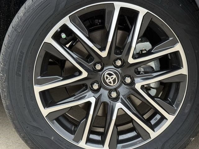 New 2026 Toyota Corolla Cross XLE w/ Convenience Package FWD image 10