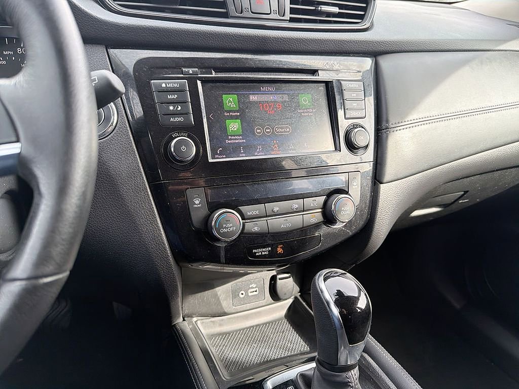 Used 2018 Nissan Rogue SL AWD/4WD image 26