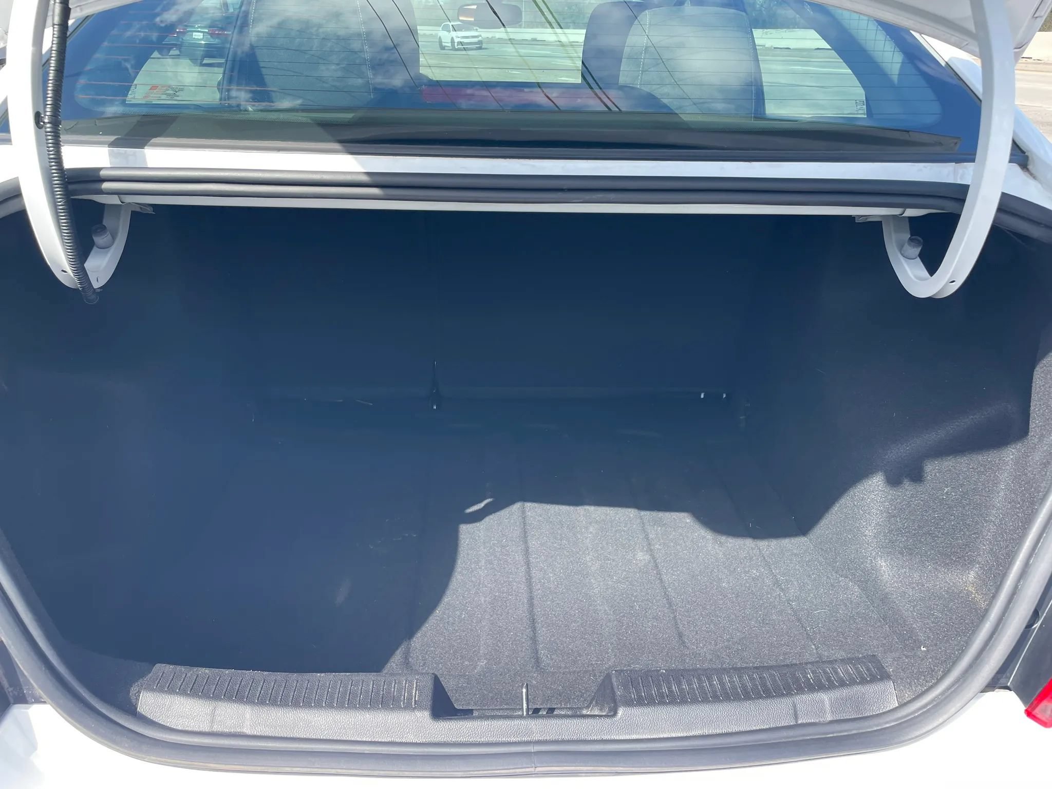 Used 2017 Chevrolet Sonic LT FWD image 13