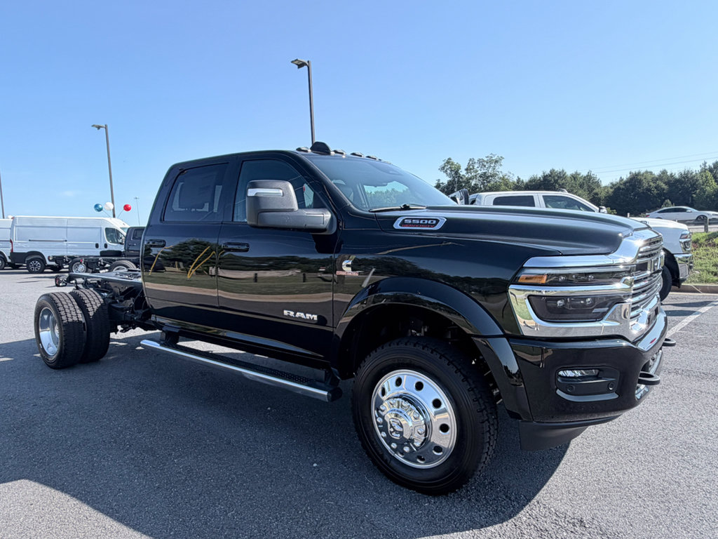 New 2026 RAM 5500 4x4 Crew Cab w/ Laramie Trim Package image 2