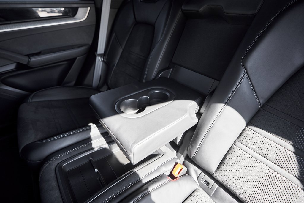 Used 2024 Porsche Cayenne Turbo GT image 50
