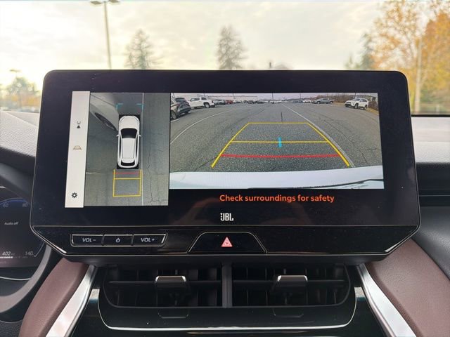 Used 2024 Toyota Venza Limited image 18