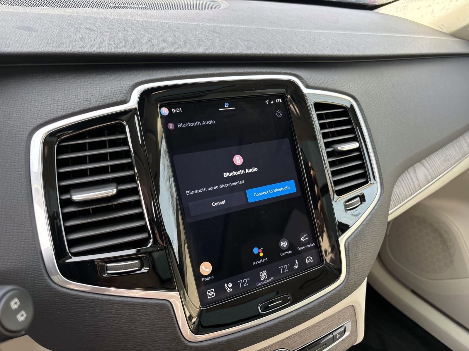 Used 2023 Volvo XC90 B6 Plus w/ Protection Package image 20