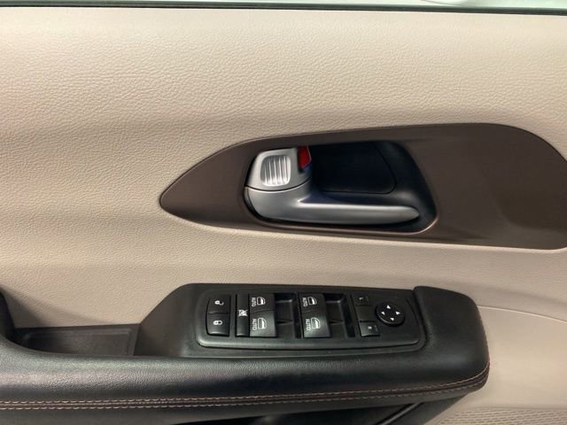 Used 2018 Chrysler Pacifica Touring-L Plus w/ Advanced Safetytec Group image 19