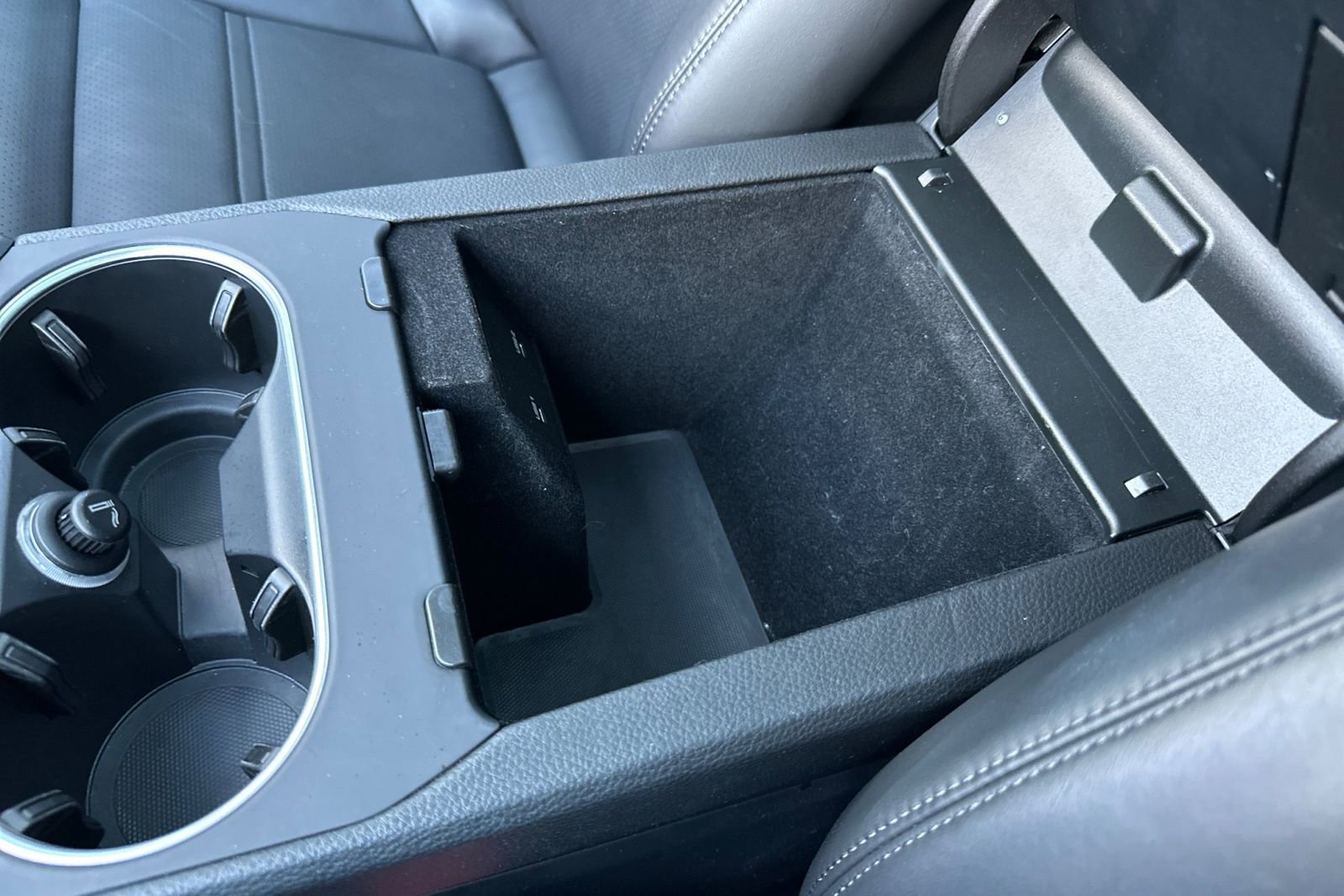 Used 2021 Porsche Cayenne image 27