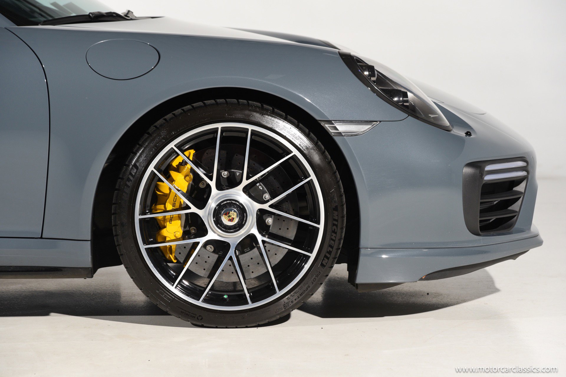 Used 2018 Porsche 911 Turbo S AWD/4WD image 11