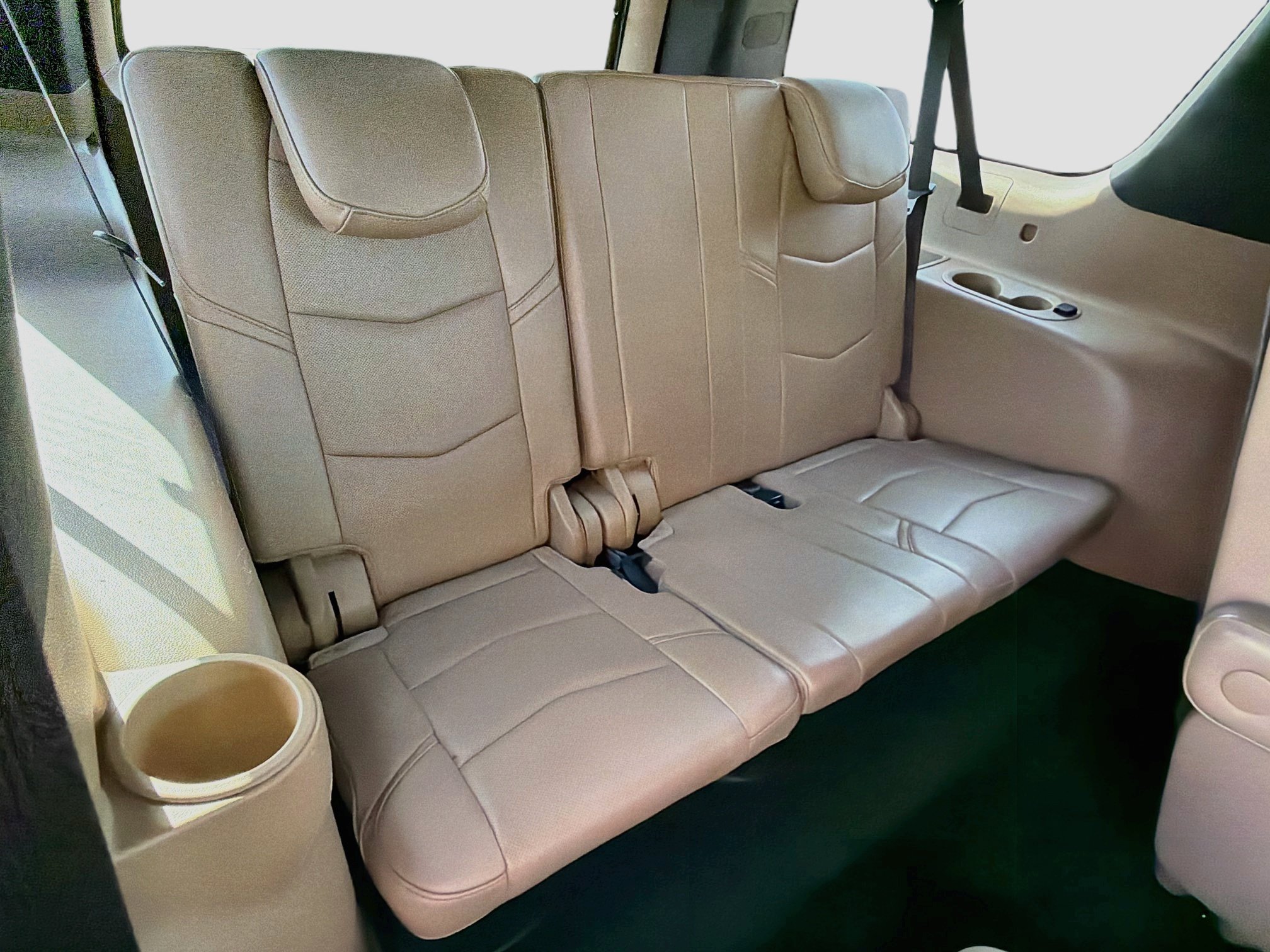 Used 2019 Cadillac Escalade ESV Platinum AWD/4WD image 30
