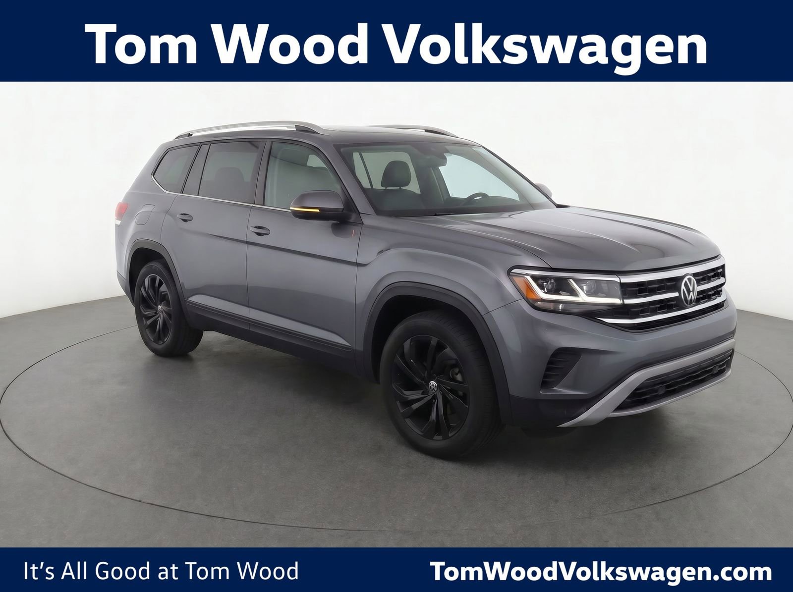 Used 2023 Volkswagen Atlas SE w/ Black Wheel Package