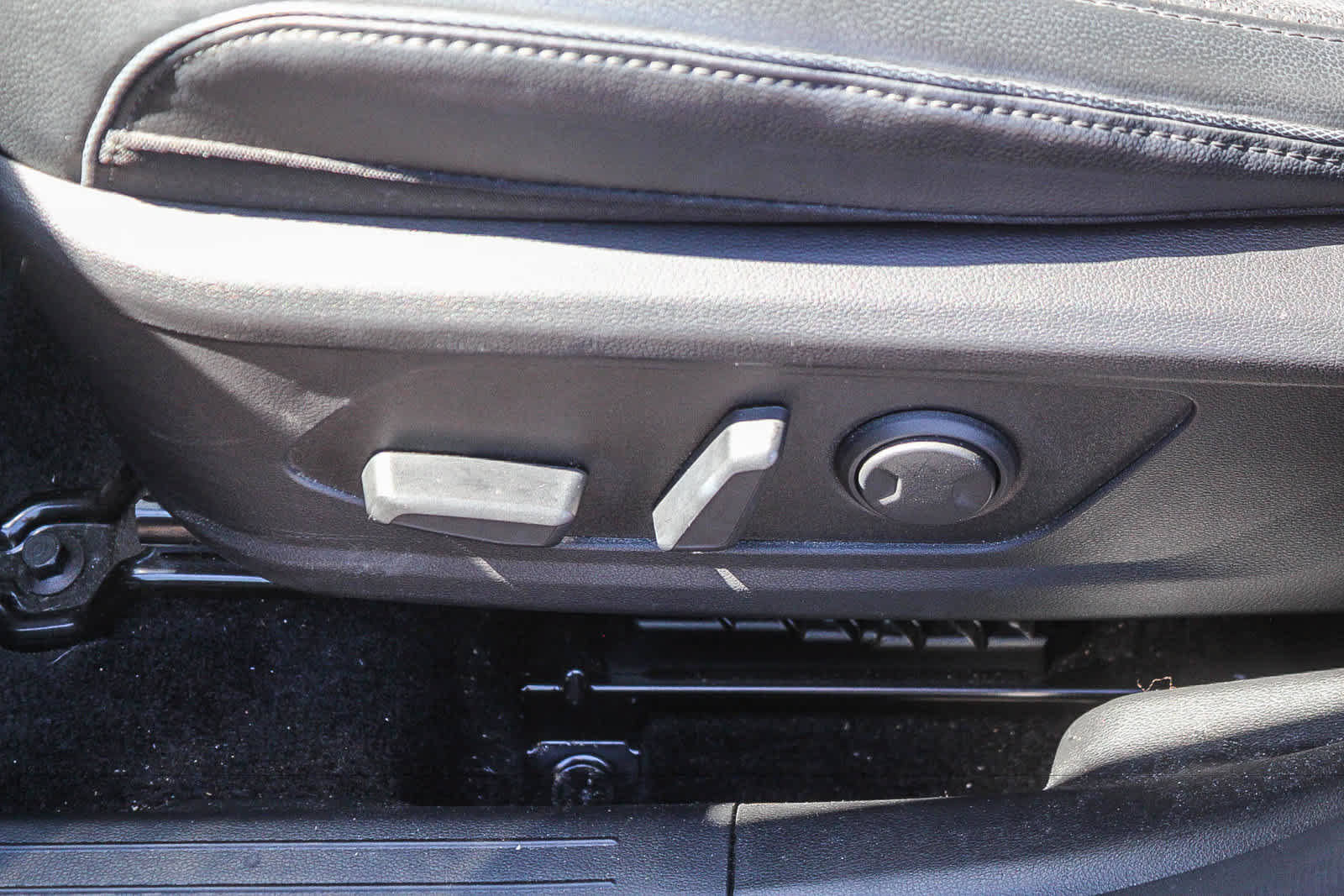Used 2023 Hyundai Tucson Limited AWD/4WD image 27