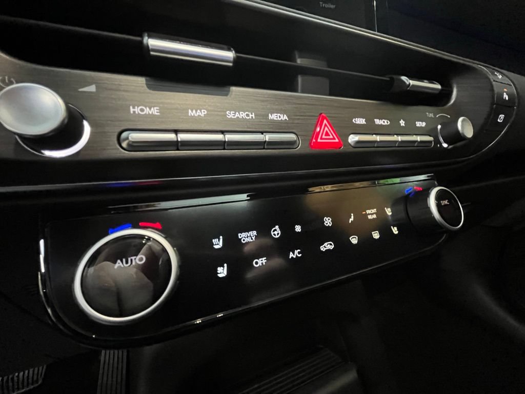 Certified 2026 Hyundai Palisade Calligraphy AWD/4WD image 25