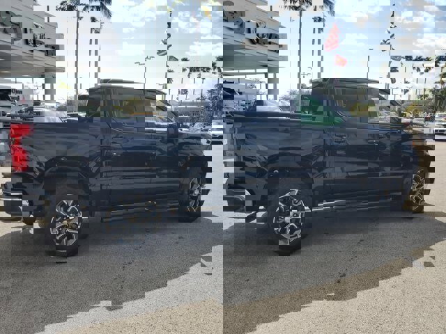 Used 2023 Chevrolet Silverado 1500 LT image 7