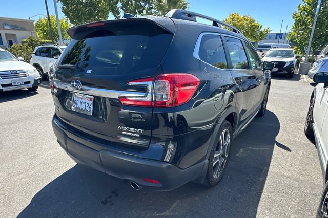Used 2023 Subaru Ascent Limited w/ Technology Package AWD/4WD image 5