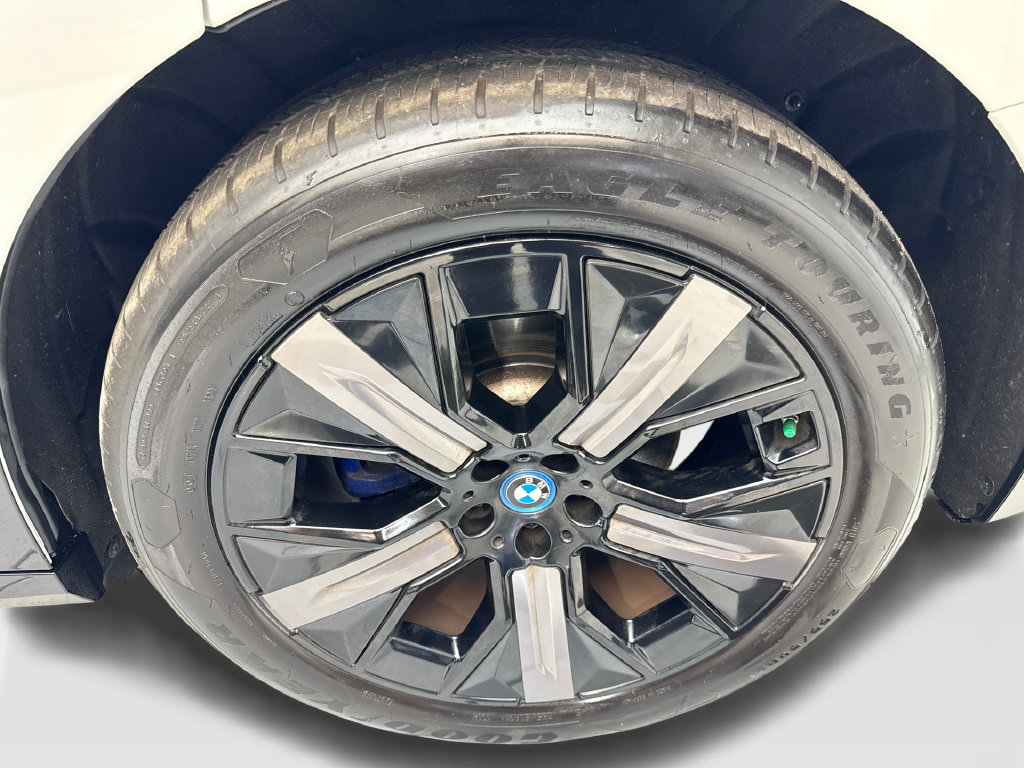 Used 2024 BMW iX xDrive50 w/ Premium Package AWD/4WD image 81