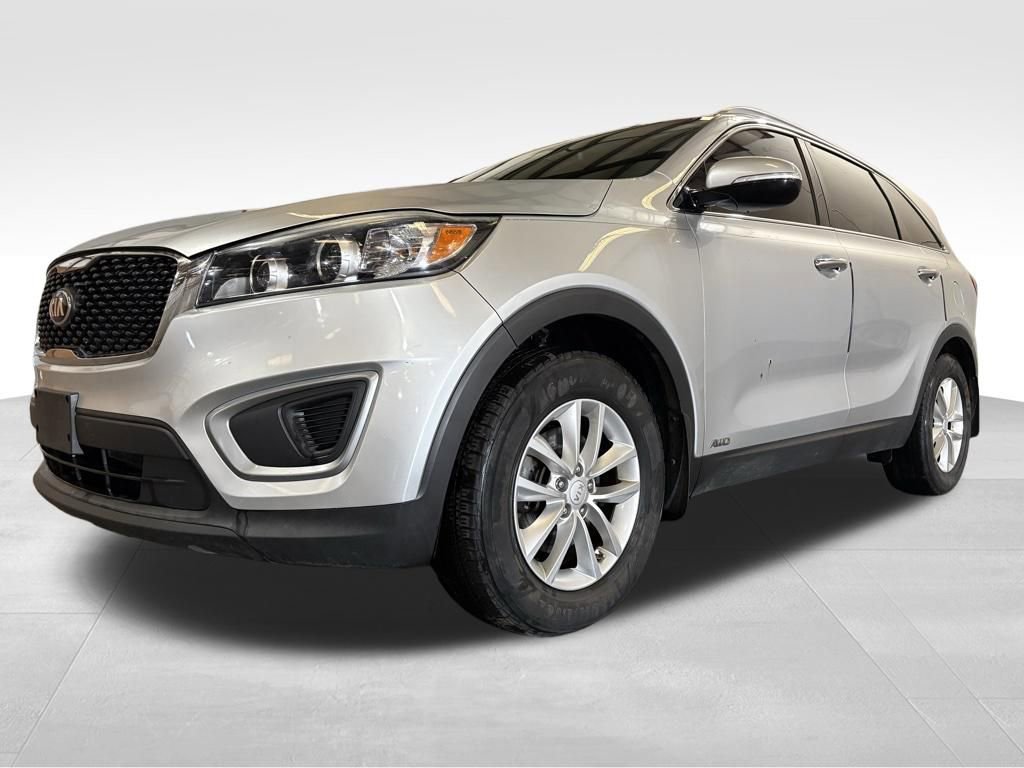 Used 2017 Kia Sorento AWD image 10
