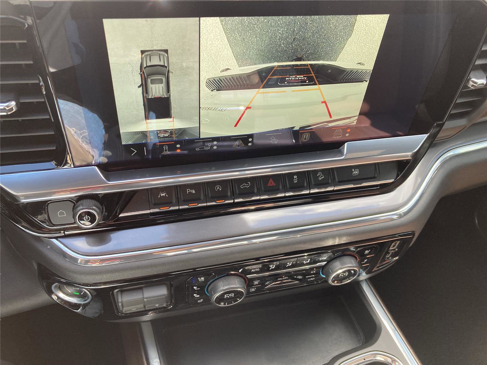 Used 2024 Chevrolet Silverado 1500 High Country w/ Technology Package image 14