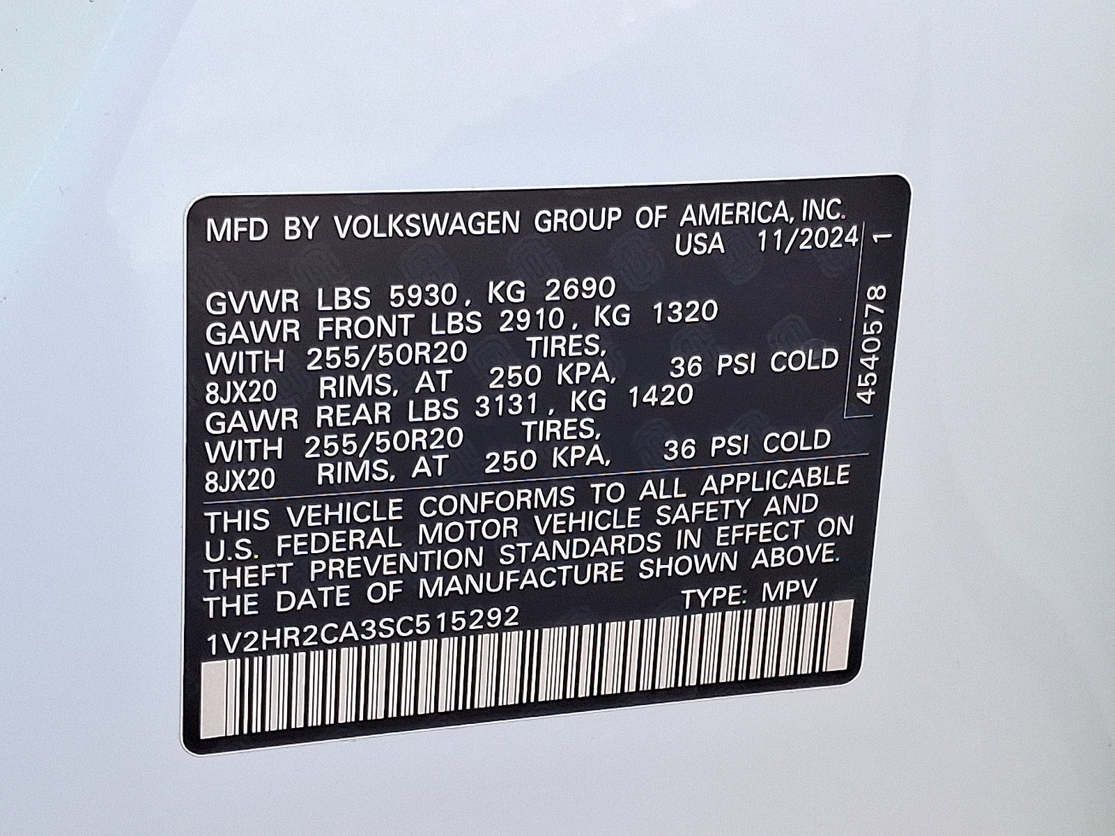 New 2025 Volkswagen Atlas SE image 11