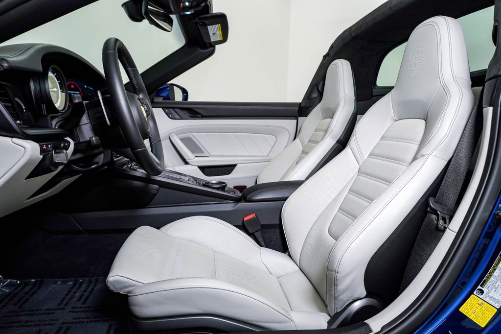 Certified 2023 Porsche 911 Targa 4 GTS image 5