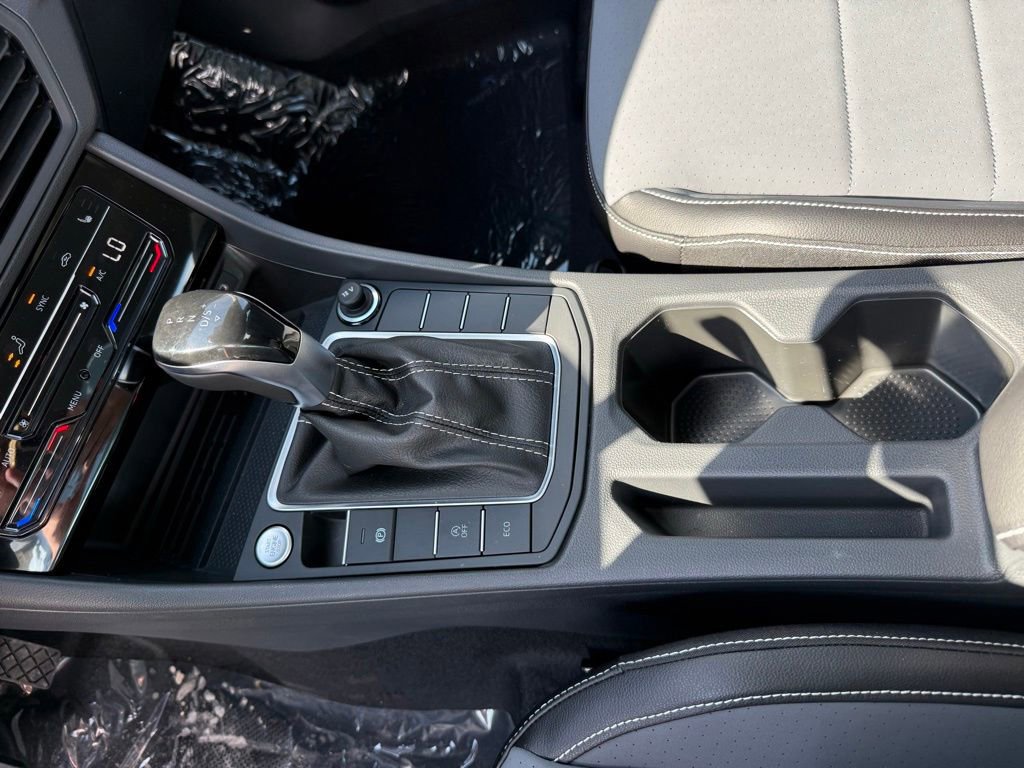 New 2026 Volkswagen Jetta SE FWD image 17