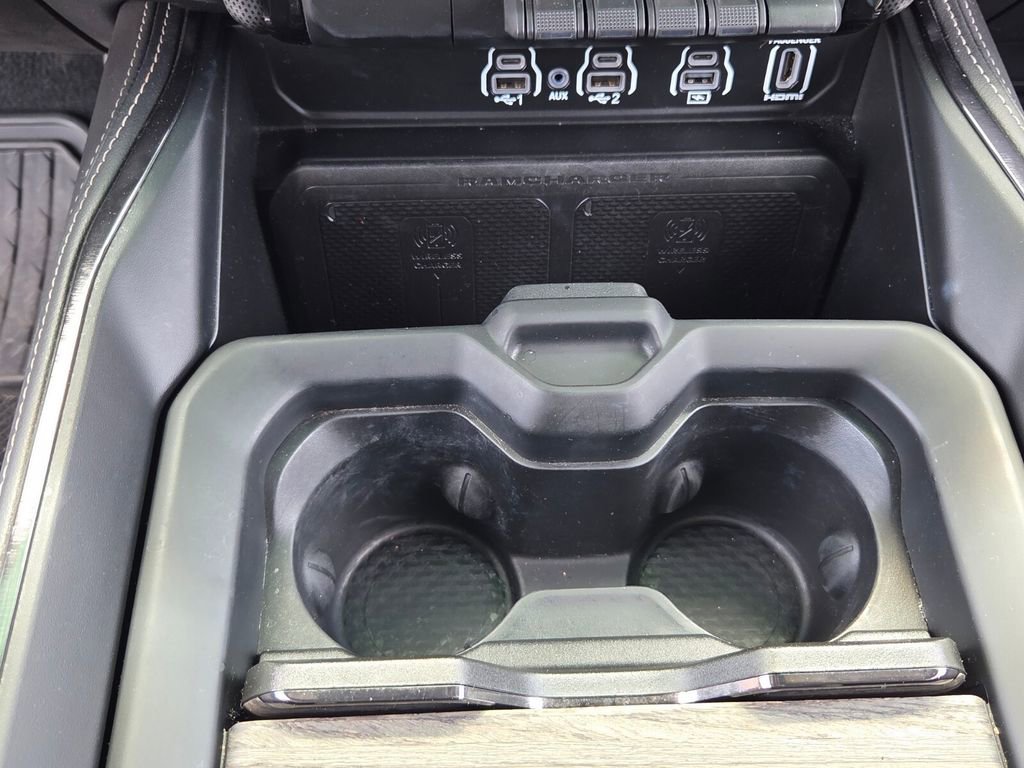 Used 2025 RAM 1500 Limited AWD/4WD image 18
