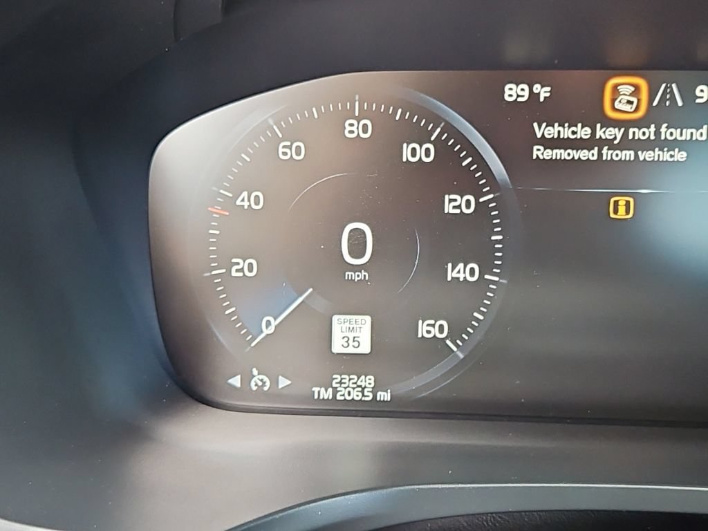 Used 2021 Volvo S60 T5 Momentum w/ Premium Package FWD image 13