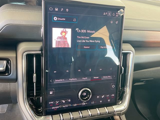 New 2026 GMC Yukon XL Denali w/ Sun & Power Step Package AWD/4WD image 10