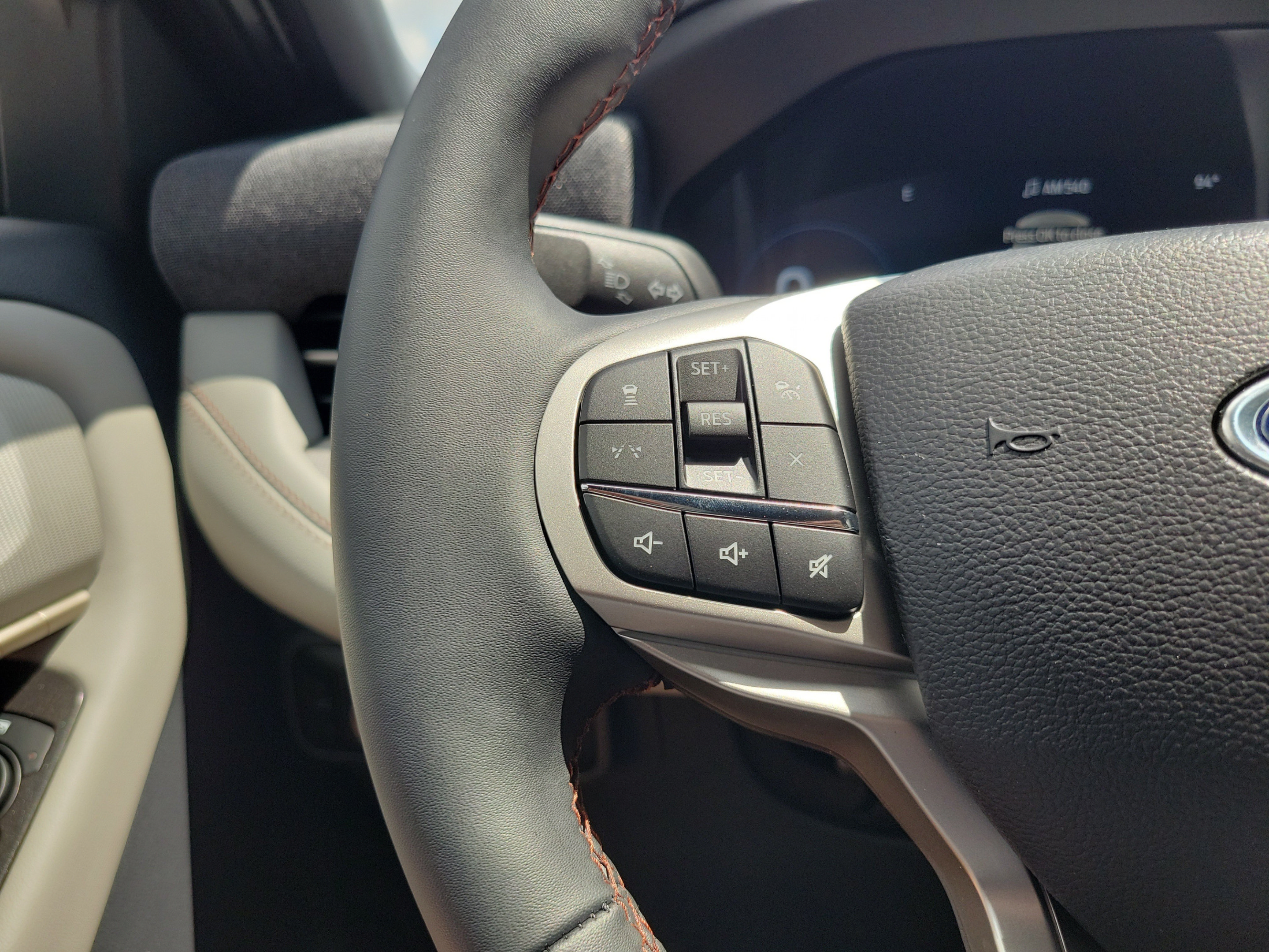 New 2027 Ford Explorer Active w/ Active Comfort Package RWD image 19