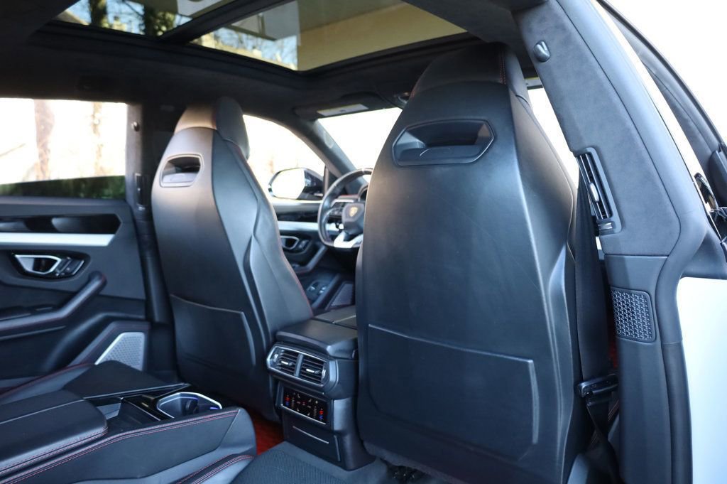Used 2019 Lamborghini Urus image 21