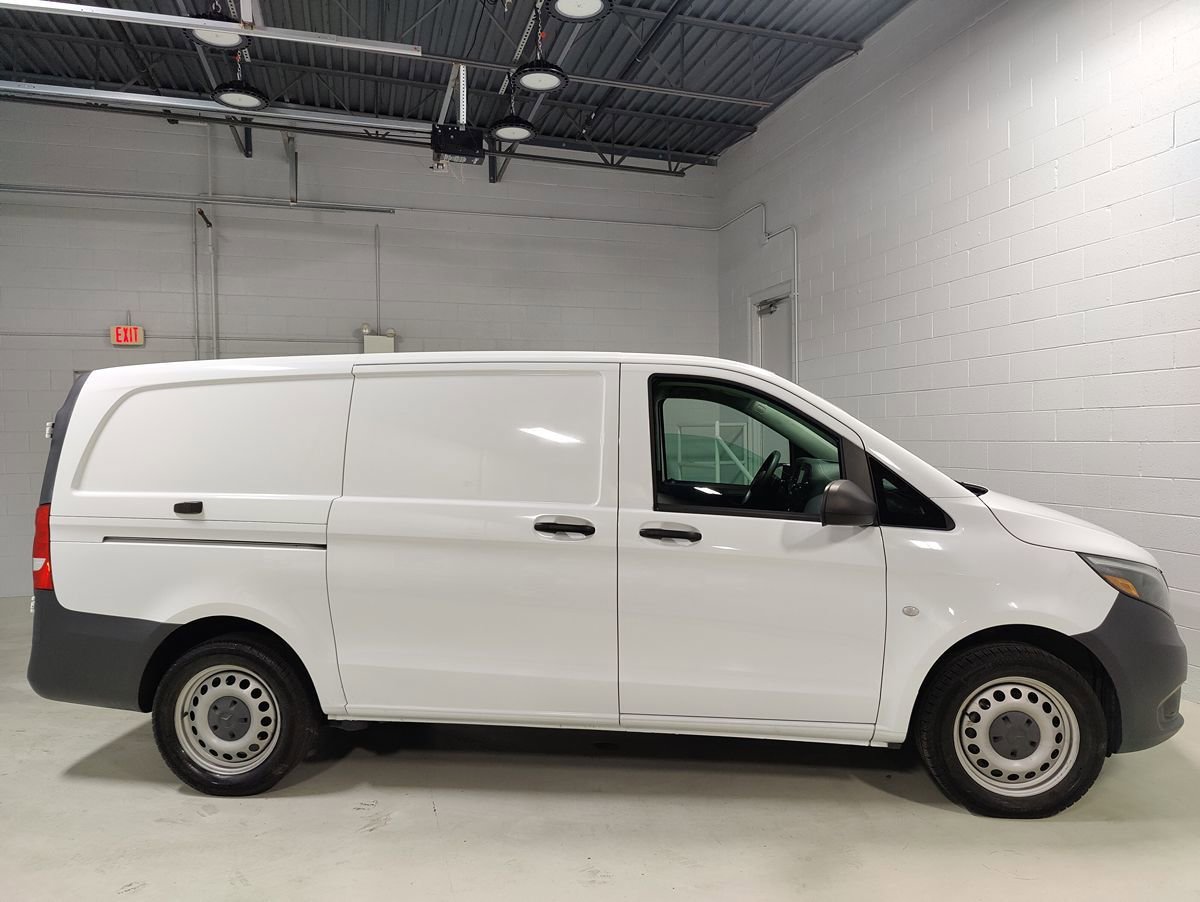 Used 2022 Mercedes-Benz Metris image 5