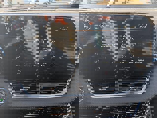 New 2026 Chevrolet Equinox LT w/ Convenience Package II image 17