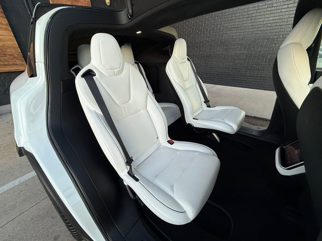 Used 2022 Tesla Model X Plaid image 14