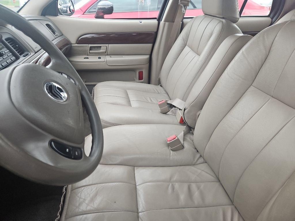 Used 2004 Mercury Grand Marquis GS RWD image 5