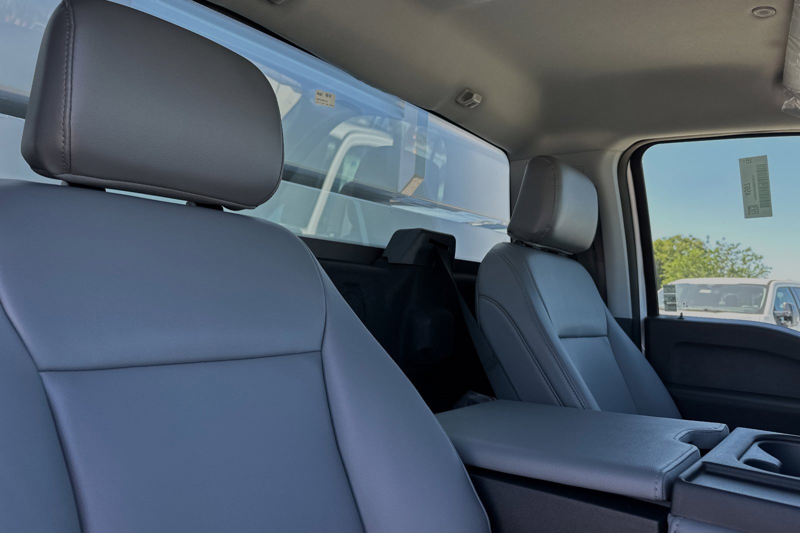 New 2024 Ford F550 4x4 Regular Cab Super Duty image 12