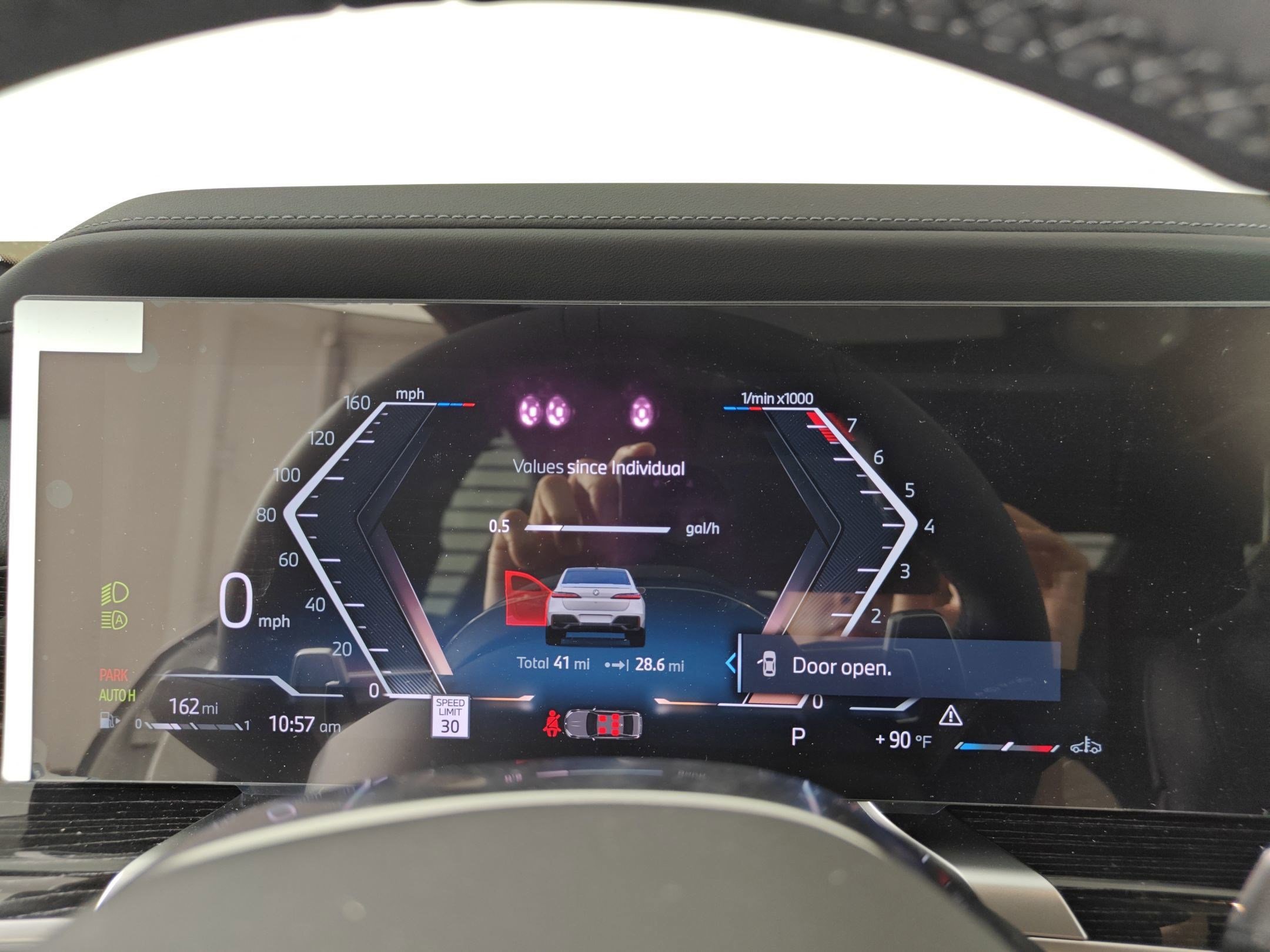 Used 2025 BMW 740i w/ Executive Package image 19