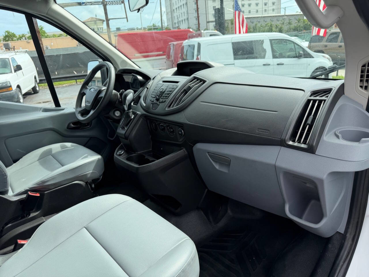 Used 2017 Ford Transit 150 XL RWD image 12
