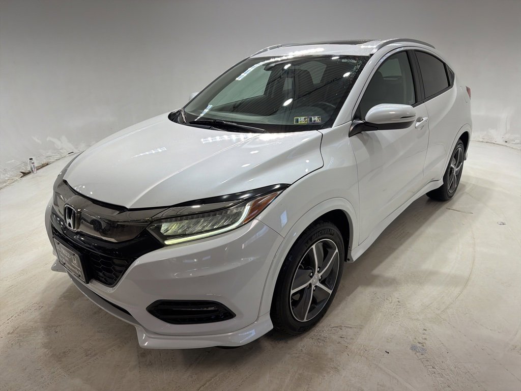 Used 2019 Honda HR-V Touring image 1
