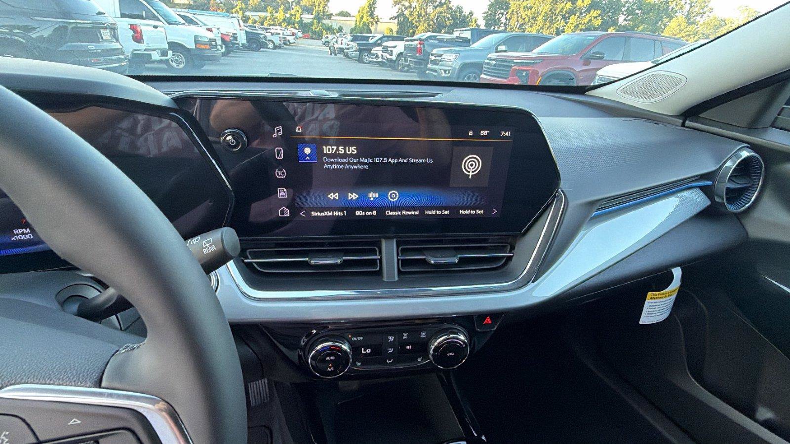 New 2026 Chevrolet Trax LT w/ Driver Confidence Package FWD image 26